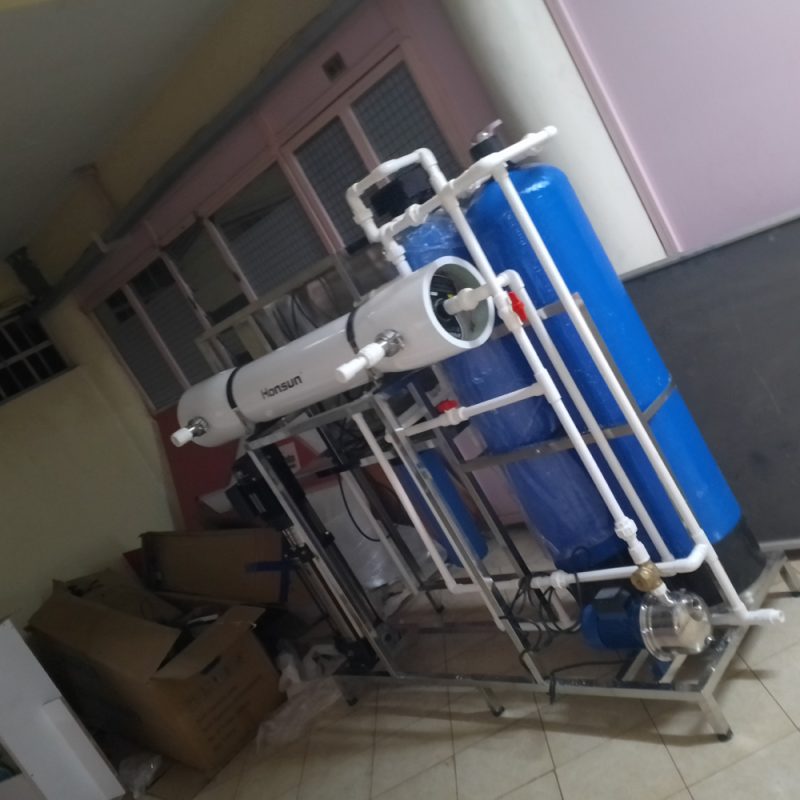 Our 1,000 liters/hour (1 m³/h) Reverse Osmosis (RO) water purification system is designed to produce up to 1,000 liters of purified water per hour, depending on the quality of the incoming water and operating conditions.